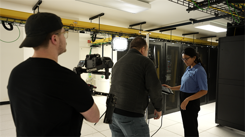 Gallery Image server_room(6).png