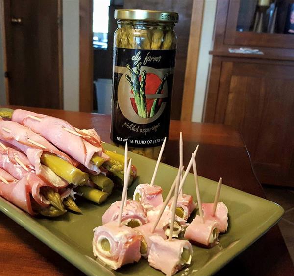 Pickled Asparagus Appetizers!