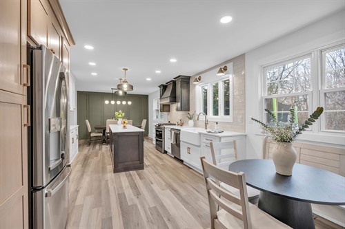 Gallery Image 01-Photo-1_(2).jpg