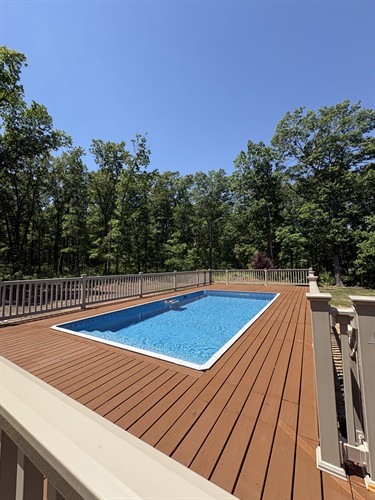 Gallery Image IMG_1039.jpeg