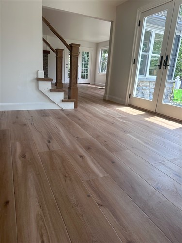 Gallery Image Flooring_(2).jpg