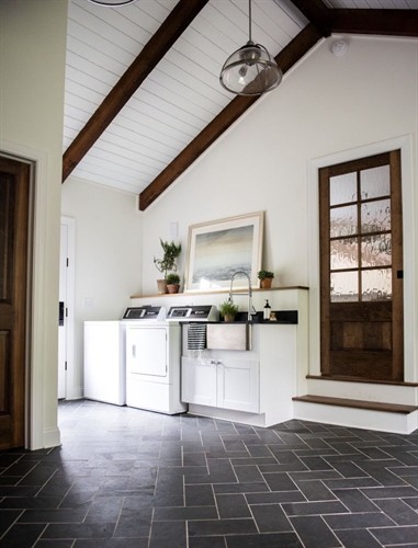 Gallery Image Tile_Floor-_Include.jpg