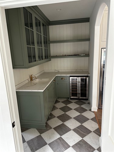 Gallery Image checkerboard_floor.jpg