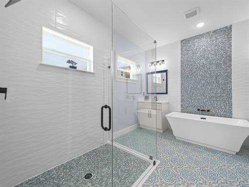 Gallery Image 6.6_Primary_Bathroom.jpg Gallery Image 6.6_Primary_Bathroom.jpg