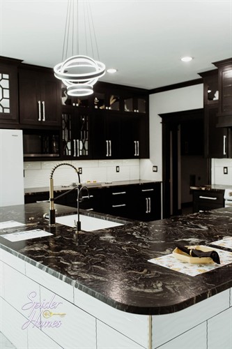 Gallery Image 1000054447.jpg