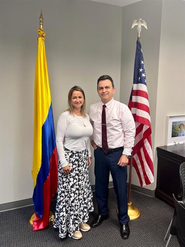 Consulado Colombiano en apoyo a la expansión 