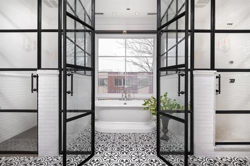 Gallery Image melrose-partners-designs-custom-homebuilder-kitchen-bathroom-remodel-renovation-new-construction-luxury-real-estate-1858-N-Paulina-17-1.jpg