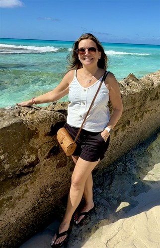 Gallery Image Laurie_in_Bimini.jpeg