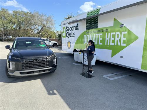 Donor drives up to attendant