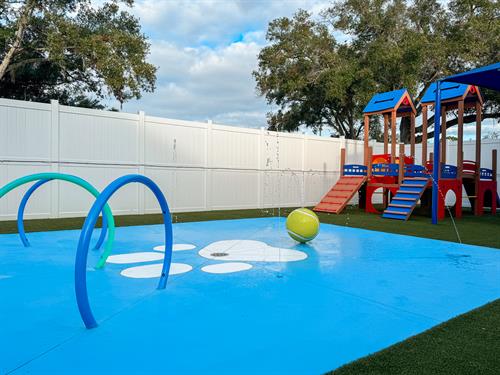 Gallery Image Splash_pad_4.JPG