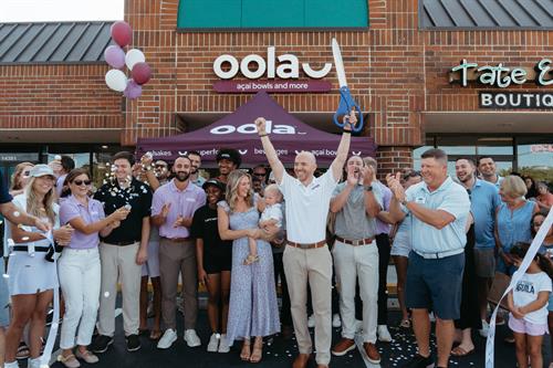 Gallery Image Oola(GrandOpening)_-56_(2).jpg