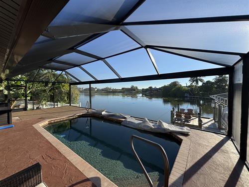 Every beam, every screw, precision and pride in every build. That’s the Key Screening difference.