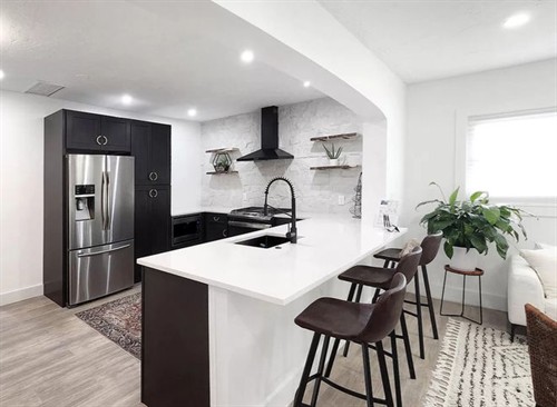 Gallery Image 75c308_4d971d4a5c944ed2b09aa198c0a5d4dd-mv2.jpg