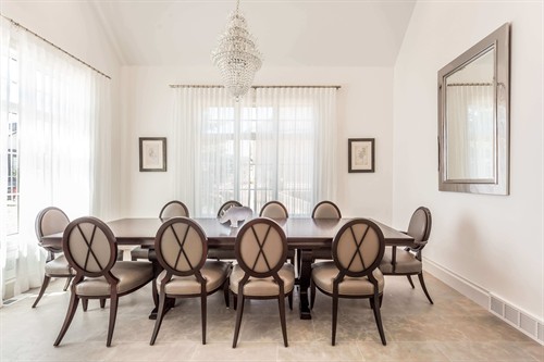 Gallery Image IMG_5157-2_(1).jpg