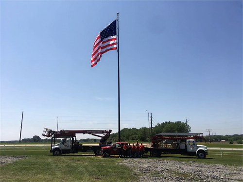 Gallery Image flagpole_team.png