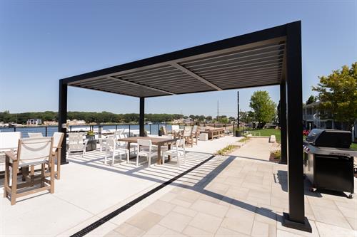 R-BREEZE Fixed Louvered Pergola