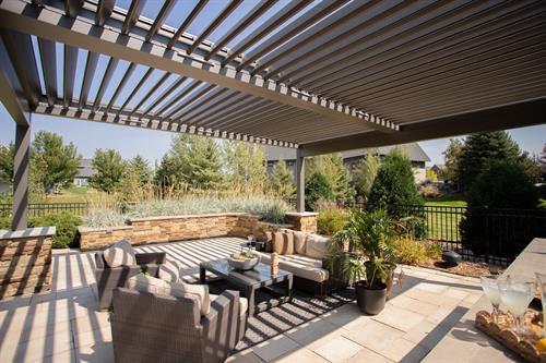 R-BLADE Motorized Louvered Pergola