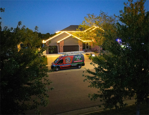 Warm White Residential Holiday Lighting