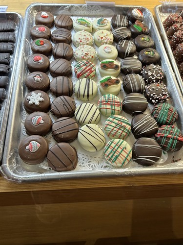 Chocolate Dipped Oreos