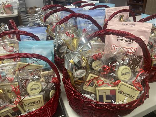 Customized Gift Baskets, Corporate Gifts