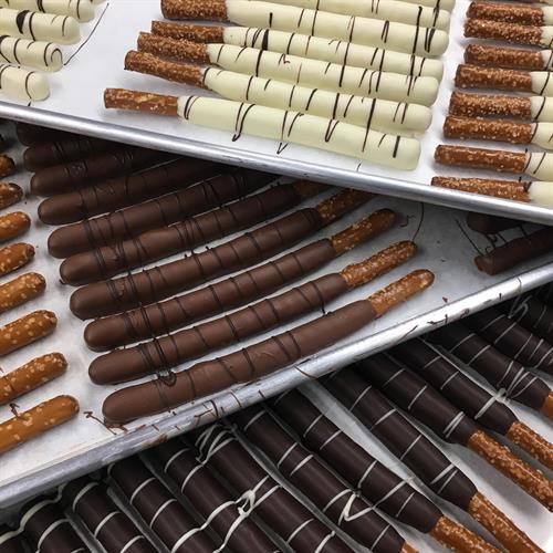 Chocolate Dipped Pretzel Rods