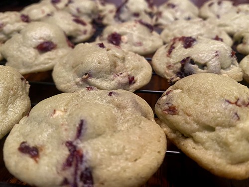 Pistachio Cherry Cookies