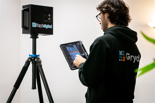 Our professional partner completing a 3D Virtual Tour.