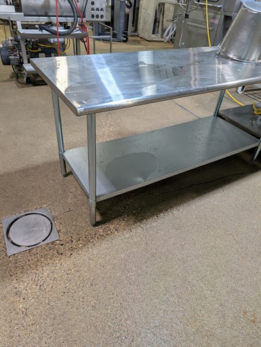 Gallery Image Stainless_steel_table.jpg