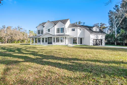 Lake Charles Dr- Modern Farmhouse