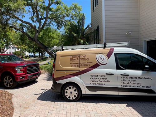 Gallery Image truck_at_house.jpg