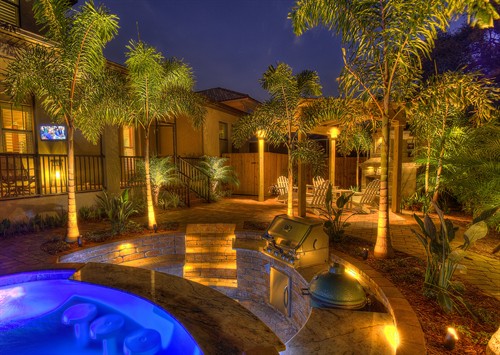 Gallery Image 3818WestCoronaNightbyRodrigoMendez_08_Select.jpg