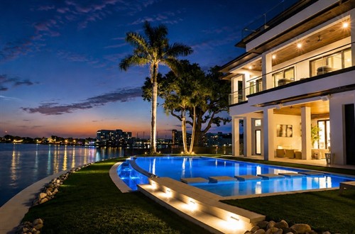 Gallery Image Salebra_Medeiera_Beach_2111.jpeg