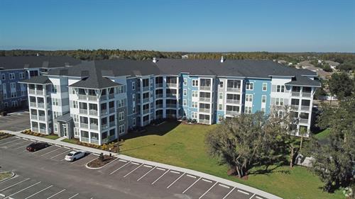 Gallery Image mystic-pointe-land-o-lakes-fl-aerial-photo.jpg