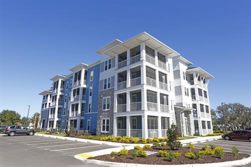 Gallery Image mystic-pointe-land-o-lakes-fl-building-photo.jpg