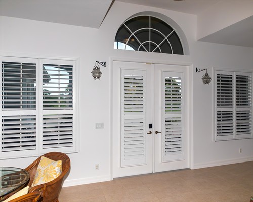 Plantation shutters