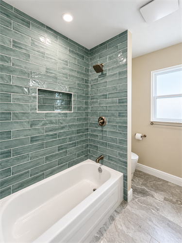 Seminole Guest Bathroom