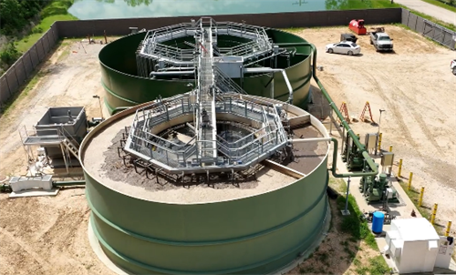 Providing wastewater and water reuse services for large and small flow rates