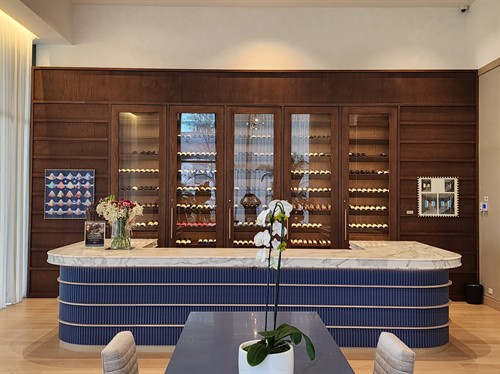 Wine Room & Bar