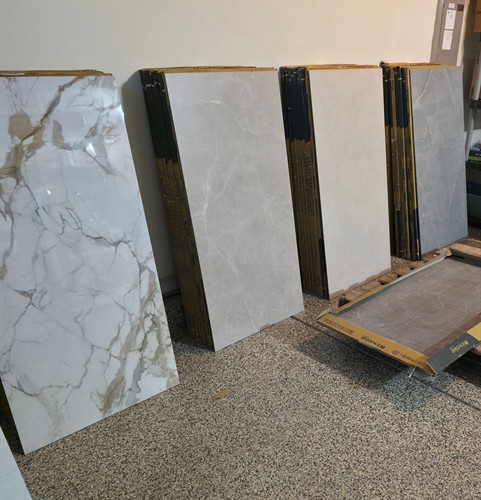 Gallery Image Warehouse_Stock_(Newark).jpg