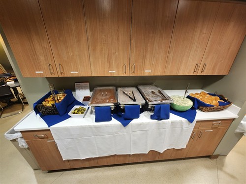 pulled pork and pulled chicken combo