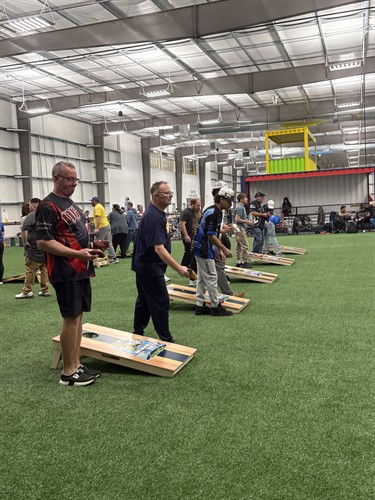 Gallery Image Cornhole2.jpg