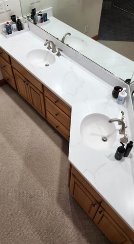 Gallery Image HaleyBath2.jpg