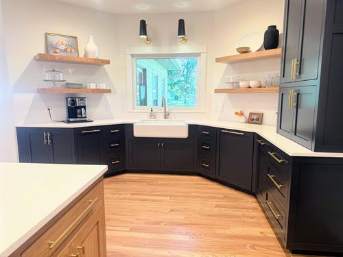 Gallery Image f9fa9ffc-0151-49ba-aa79-200df144c0dd.jpg