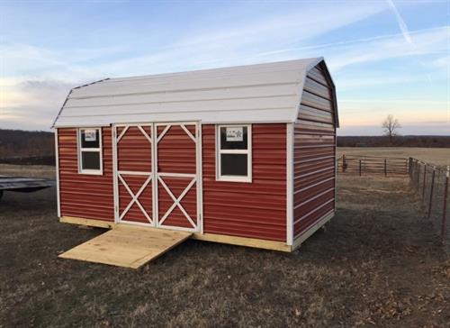 Side Lofted Barn