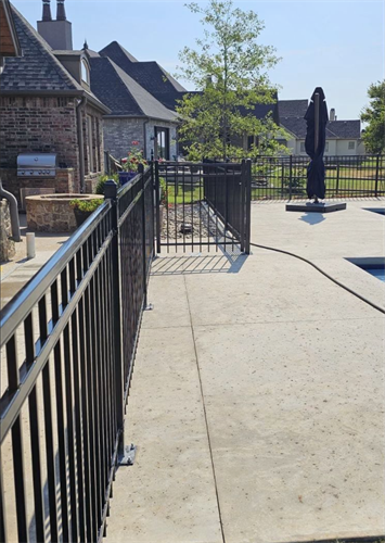 Metal fencing