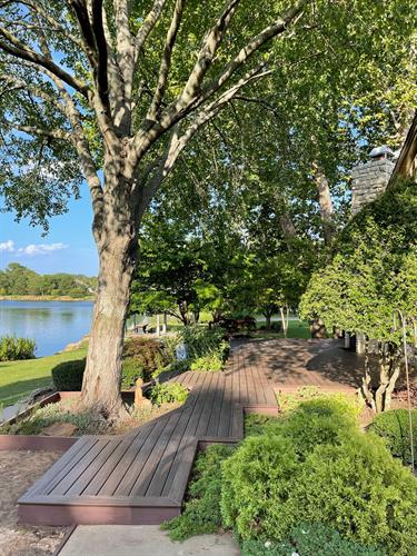 Gallery Image 019a036d-1c18-700e-bb30-0ac00badf040.jpeg