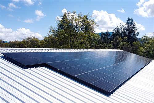 Grants Pass OR, 24.7kW System with 61 SEG Panels and Enphase Microinverters