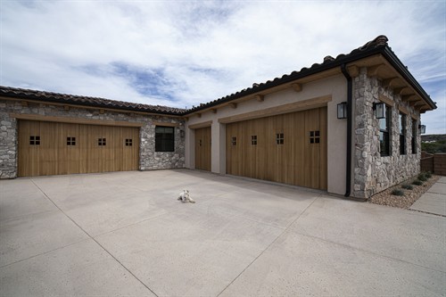 Desert Luxury Garage closed Doors