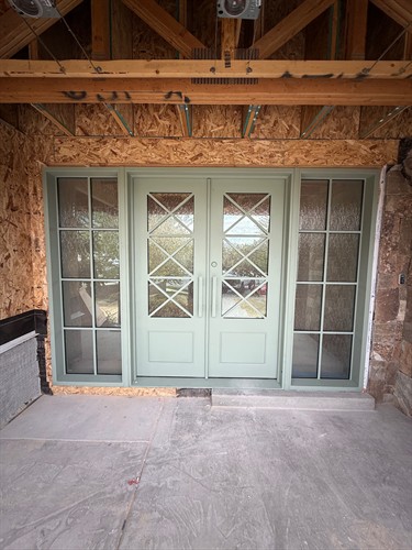 Green door