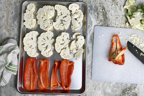 Roasted cauliflower and red bell pepper
